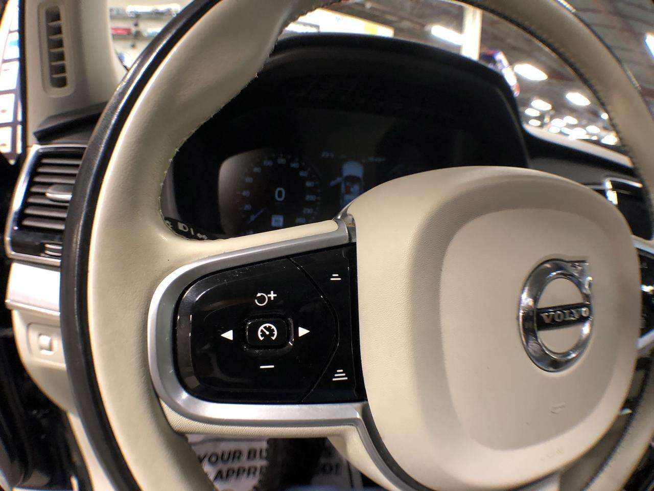 2022 Volvo XC90 MOMENTUM 7 PASS AWD LEATHER PAN/ROOF NAV CAMERA thumb 22