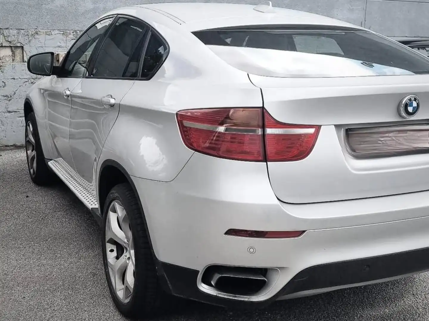 BMW X6 X6 4.4iA V8 xDrive50 Zilver - 1