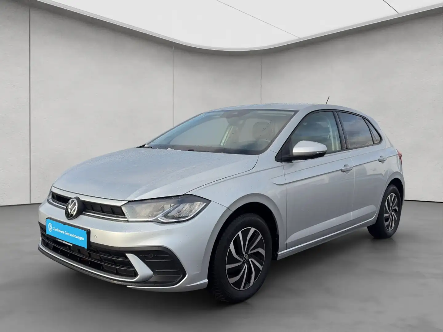Volkswagen Polo Life 1.0l TSI DSG GJR KLIMA NAVI SHZ PDC LE Silber - 2