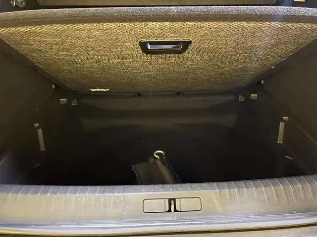 Peugeot 3008 view 11