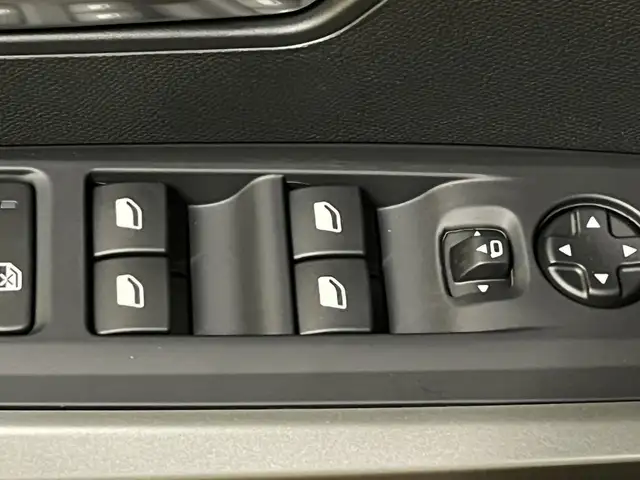 Peugeot 3008 view 9