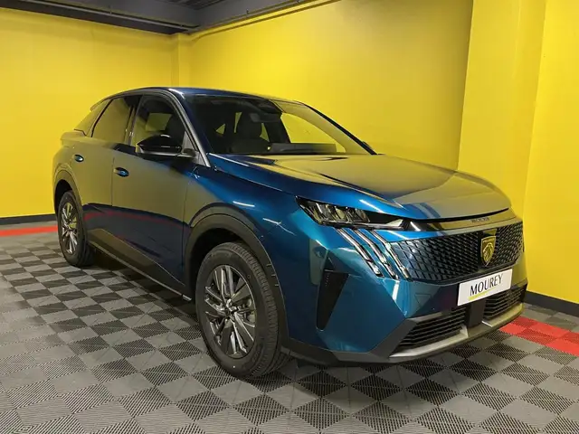 Peugeot 3008 view 3