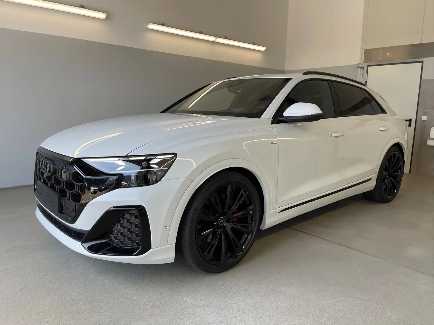 Audi Q8 50 TDI quattro S line STHZ+Pano+AHK+HUD+23+OLED... Weiß - 1