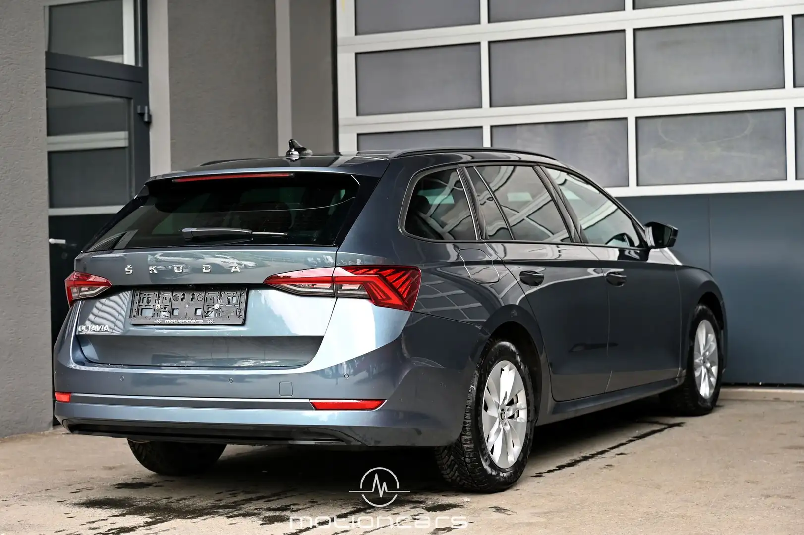 Skoda Octavia 2.0 TDI DPF Ambition Pickerl NEU Grau - 2