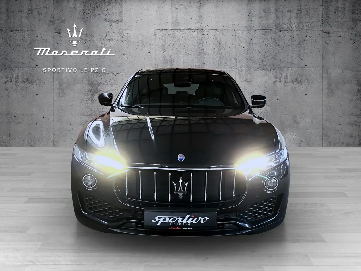 Maserati Levante S Q4 Schwarz - 2