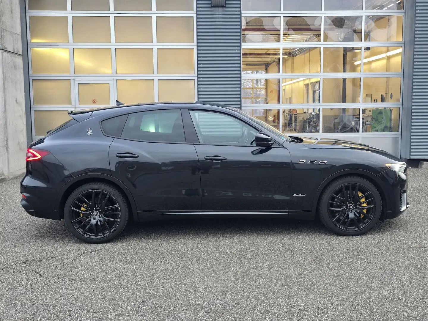 Maserati Levante GranSport Q4 BI XENON NAVI Luftfederung Schwarz - 2