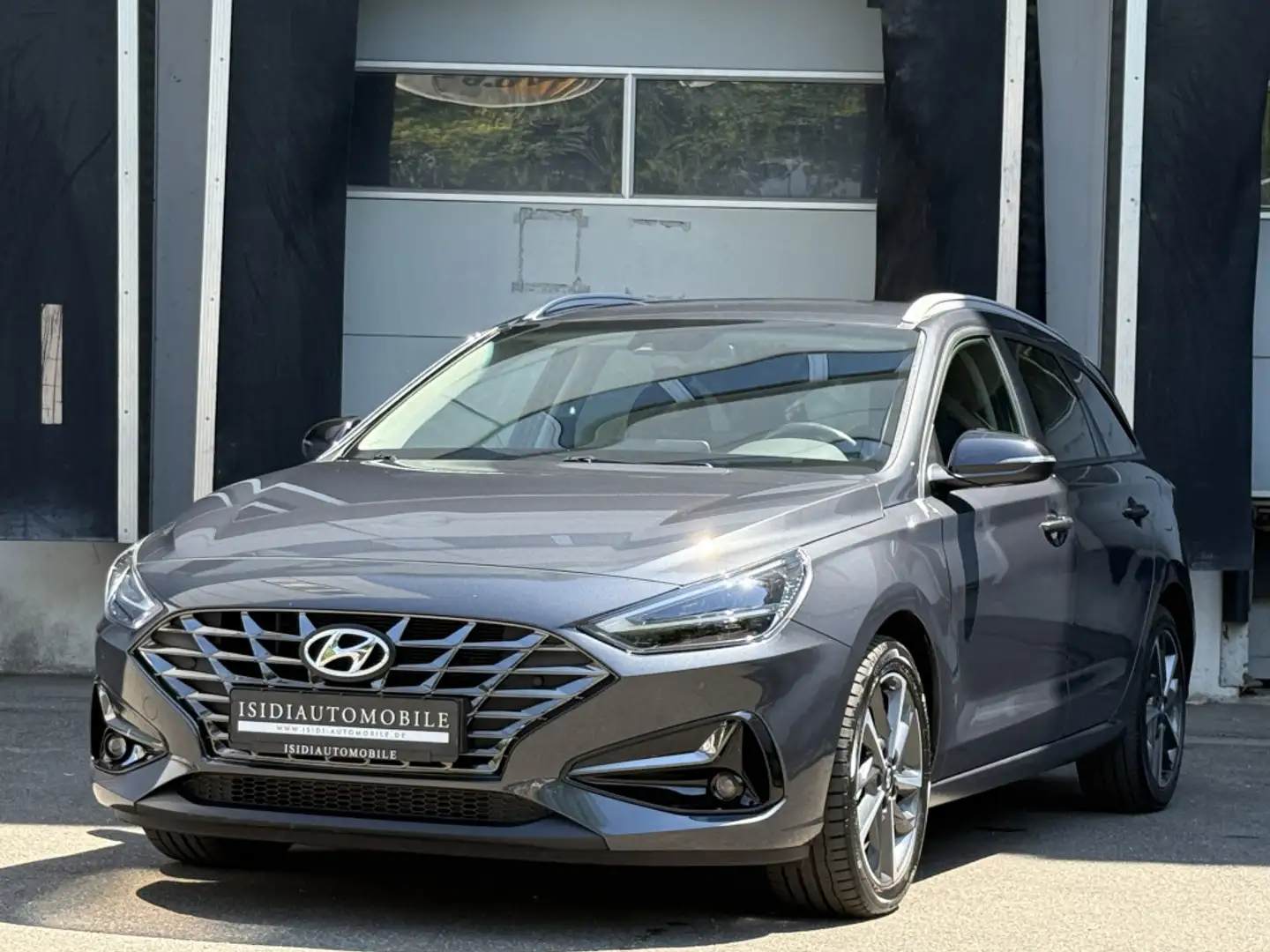 Hyundai i30 Edition 30+ LED Navi Rü-Kamera Keyless-Go Grijs - 1