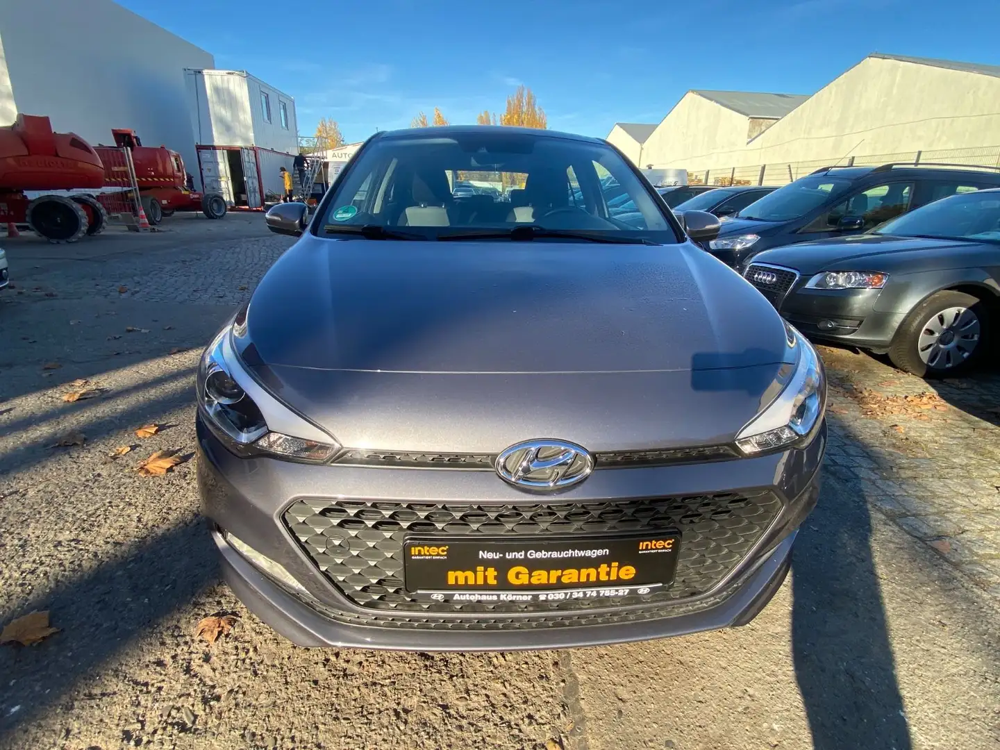 Hyundai i20 blue"Trend" Navi+Kamera+PDC+1.Hand+Allwetter Gris - 2
