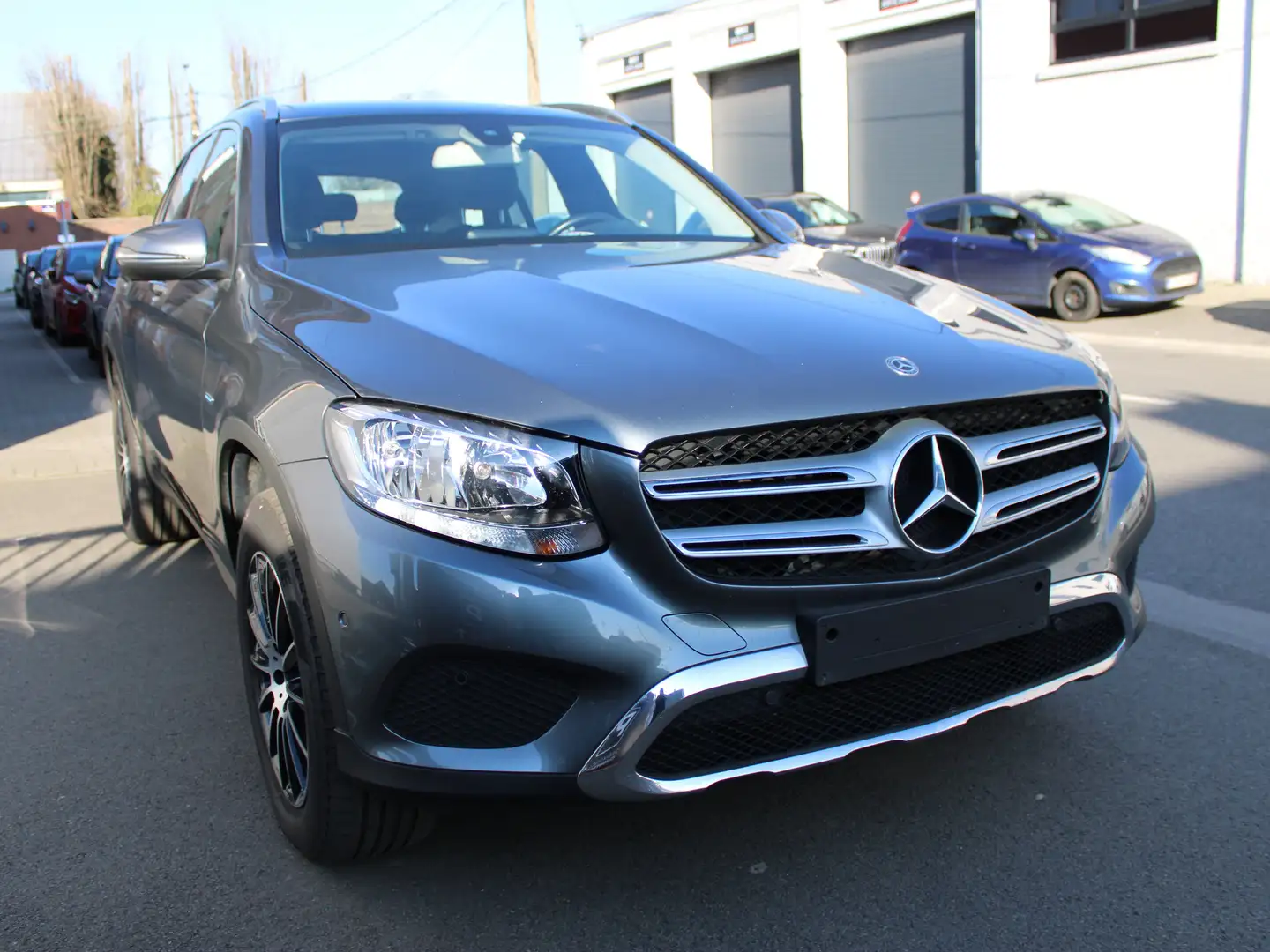 Mercedes-Benz GLC 350 e 4-Matic HYBRID+ESSENCE+TOIT PANORAMIQUE +++ Gris - 1