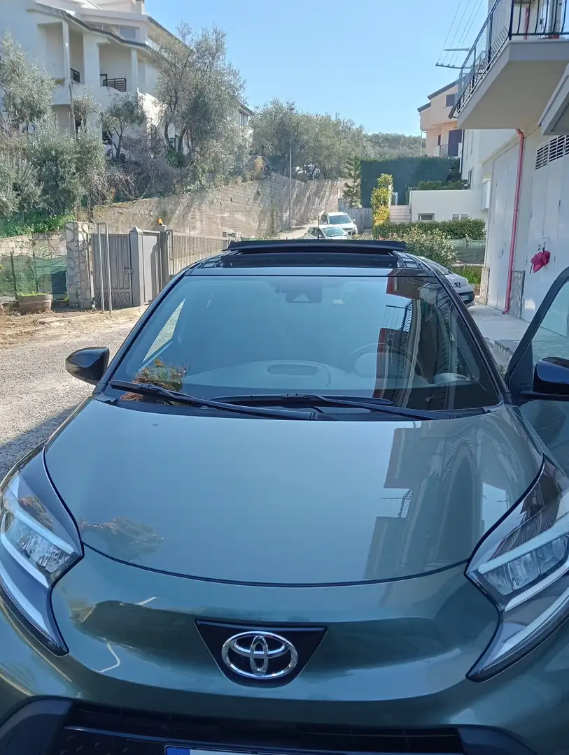 Toyota Aygo Aygo+X+Air+X+1.0+Limited+Air+72cv Verde - 2