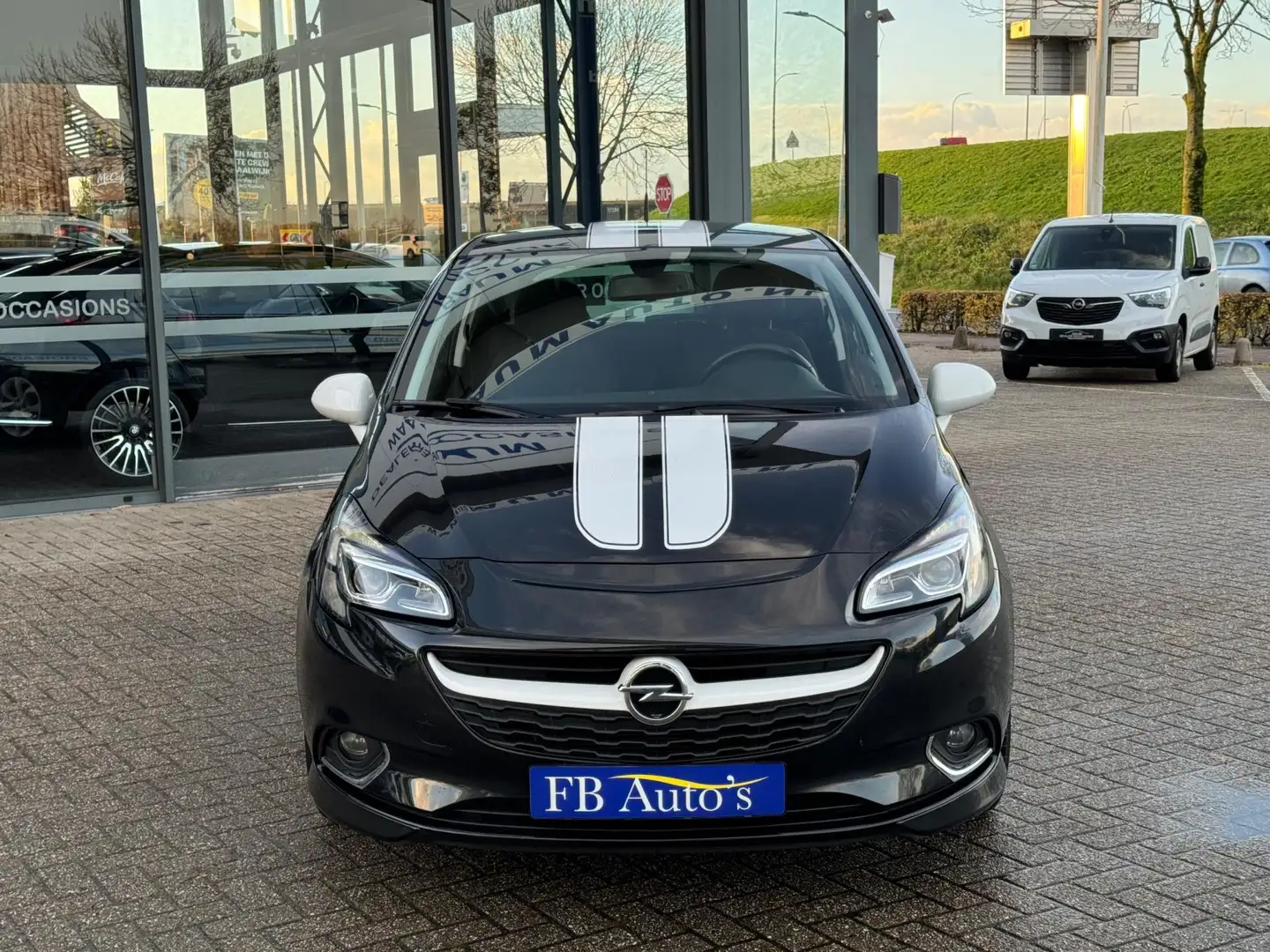 Opel Corsa 1.4 OPC Line Airco Cruise Lmv Negro - 2