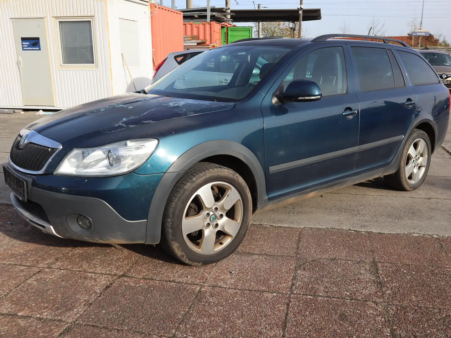 Skoda Octavia Scout 4X4 Bleu - 1