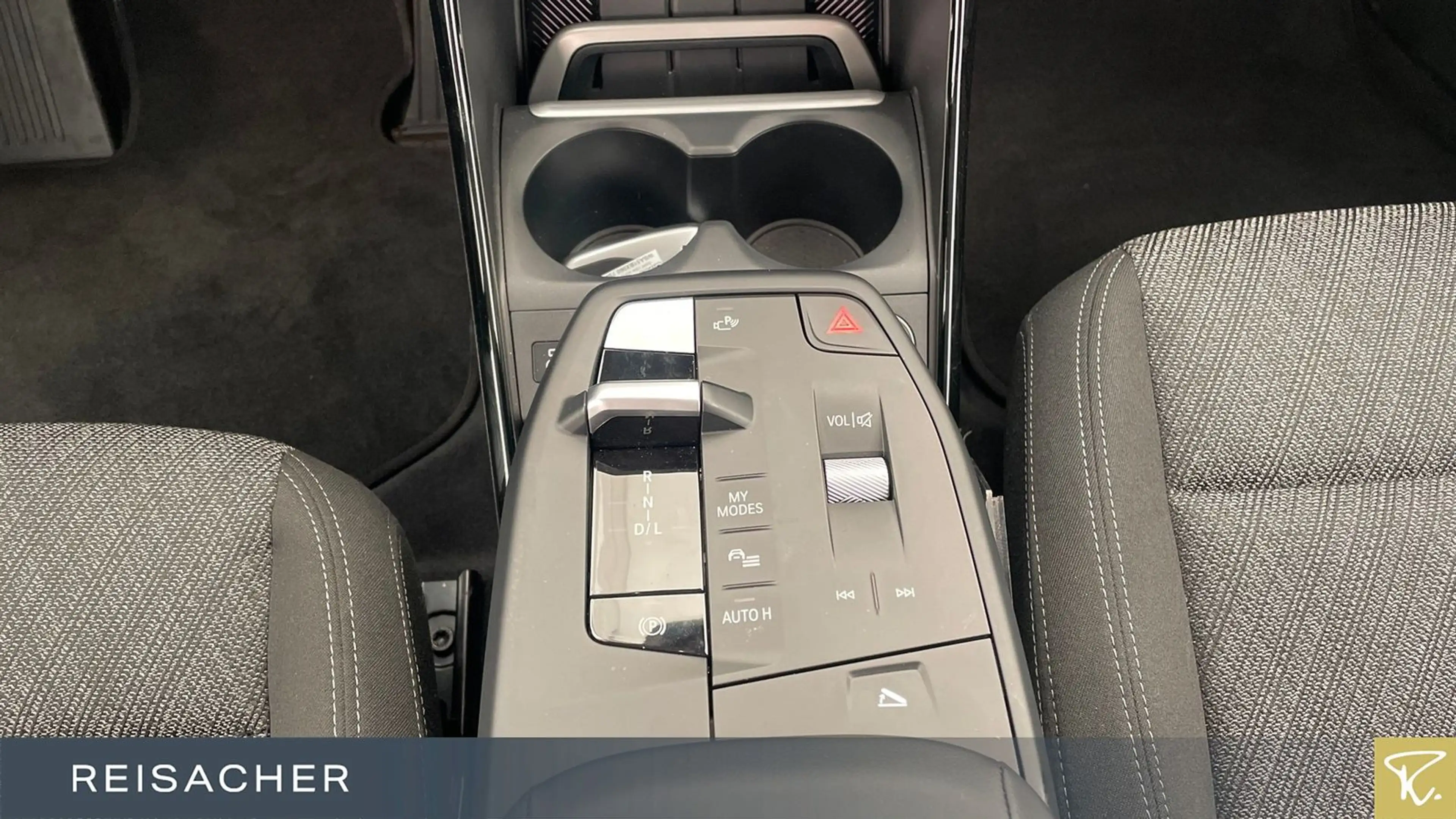BMW 230 e A xDrive Active Tourer AHK,DA+,Autom — photo 11