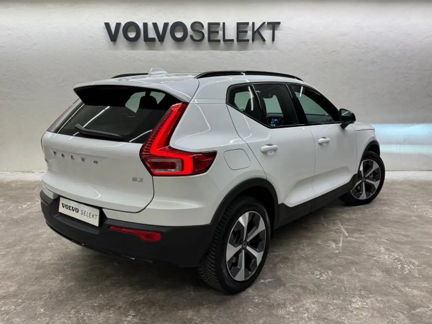 Volvo XC40 B3 163ch Ultimate DCT 7 Weiß - 2