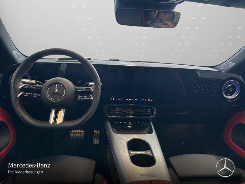 Mercedes-Benz CLA 250 AMG Pano Multibeam Distr. HUD AHK Night — photo 13