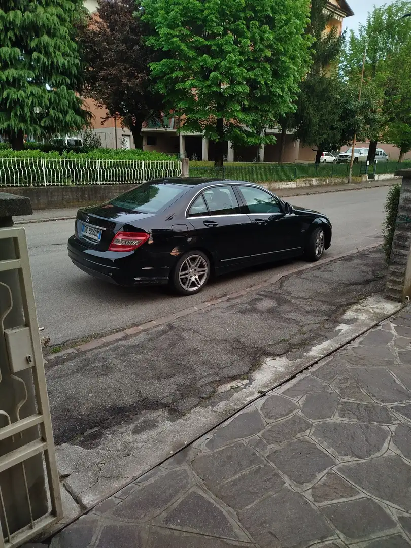 Mercedes-Benz 220 - 2