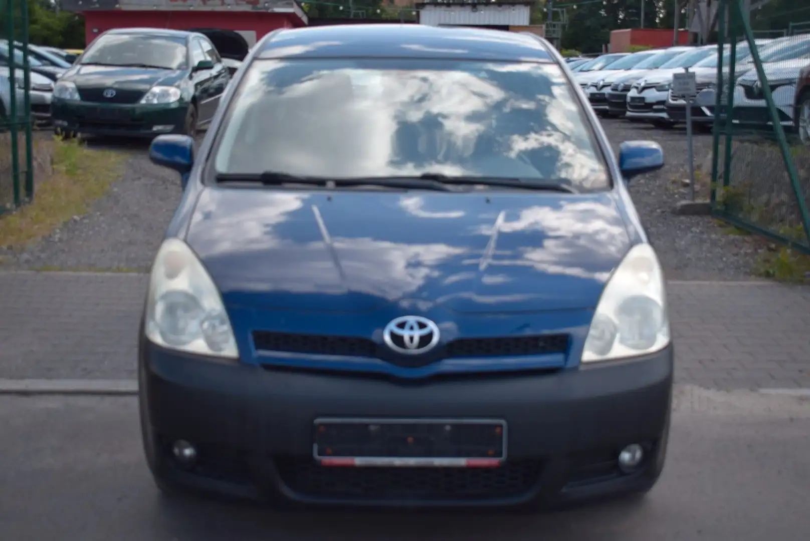Toyota Corolla Verso 1.8 Sol 7 Sitzer Modrá - 1