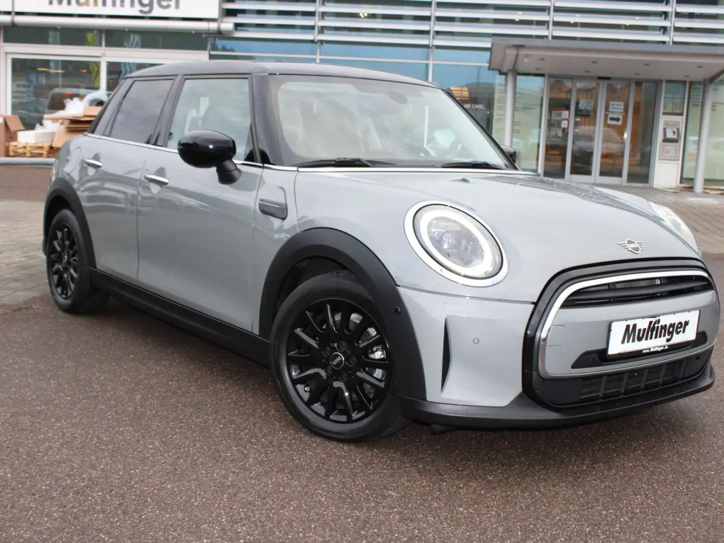 MINI Cooper Classic Trim 5-Tür.DKG PanoD.LED Sitzheiz Grau - 2