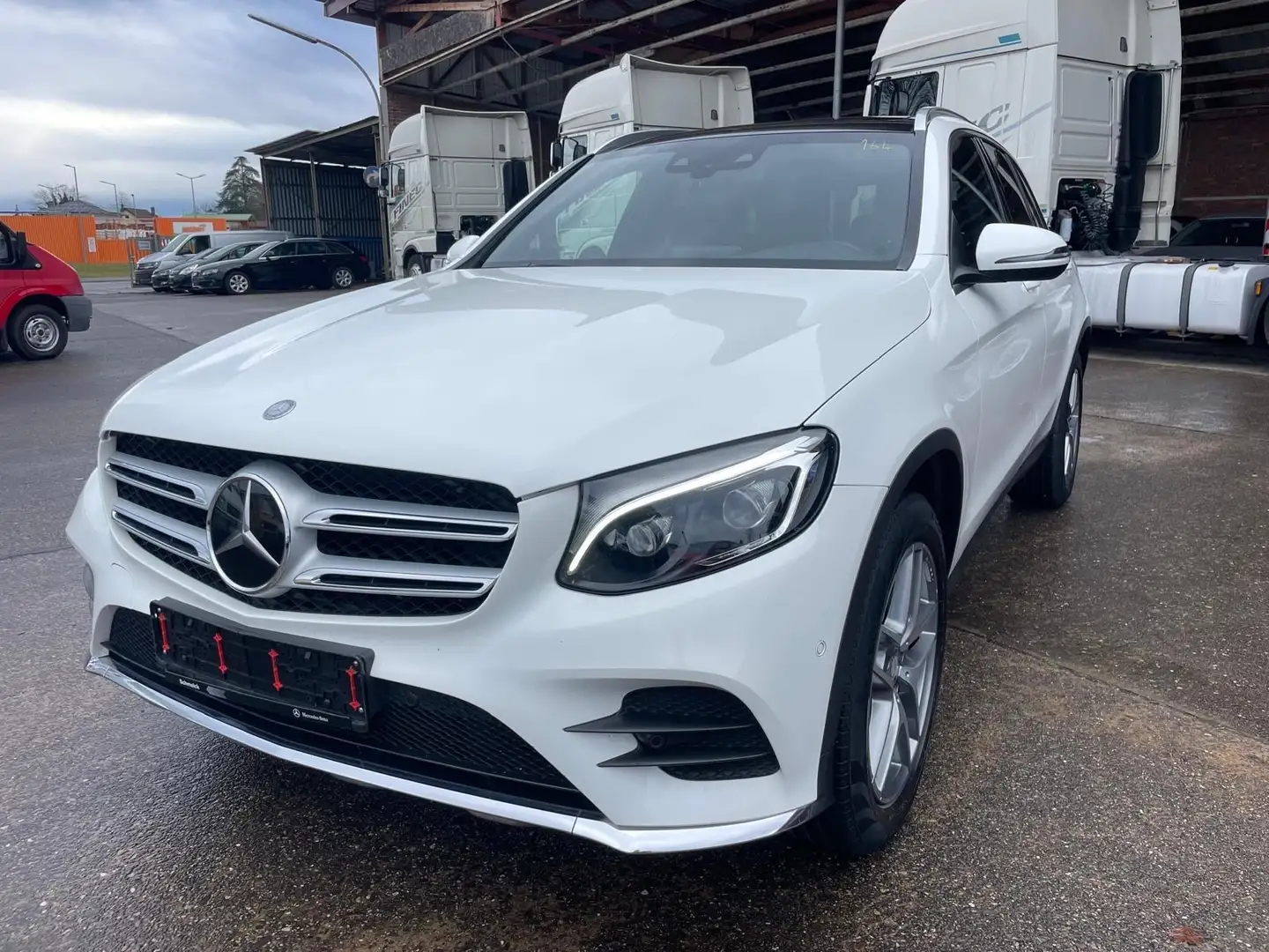 Mercedes-Benz GLC 250 GLC  250 d 4Matic/AMG-LINE/PANO/SHZ/NAVI Weiß - 1