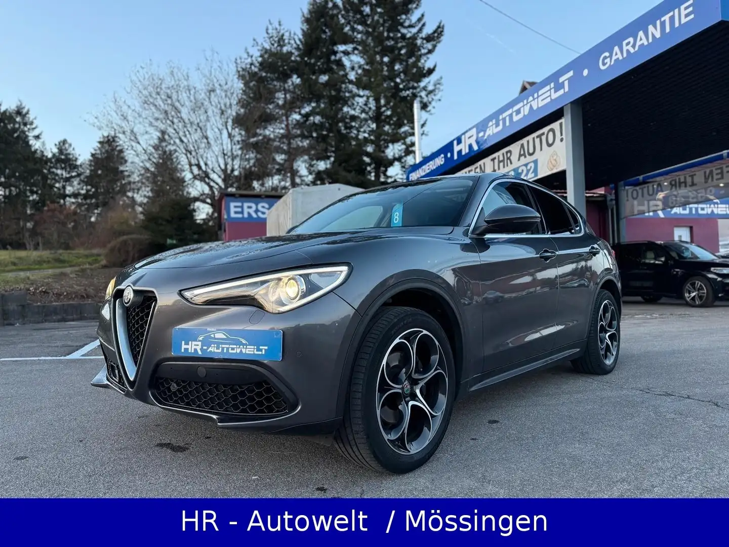 Alfa Romeo Stelvio Lusso Q4* 1.HAND*MwSt*20"QV FELGE*LEDER* Gris - 1