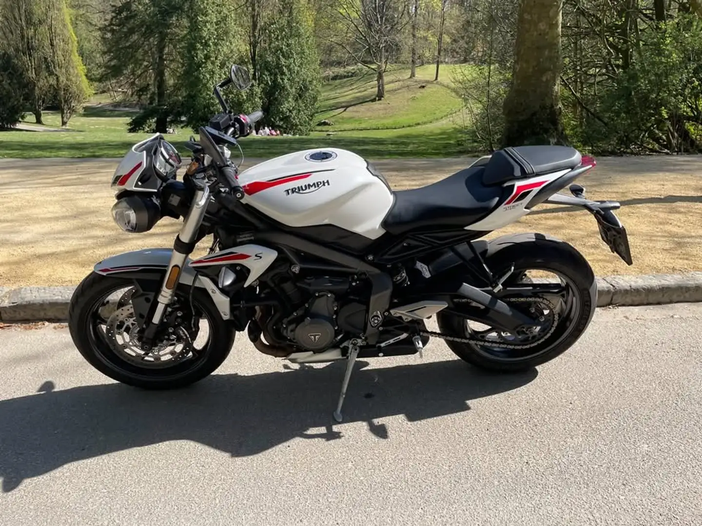 Triumph Street Triple S 660S 95CH Blanc - 2