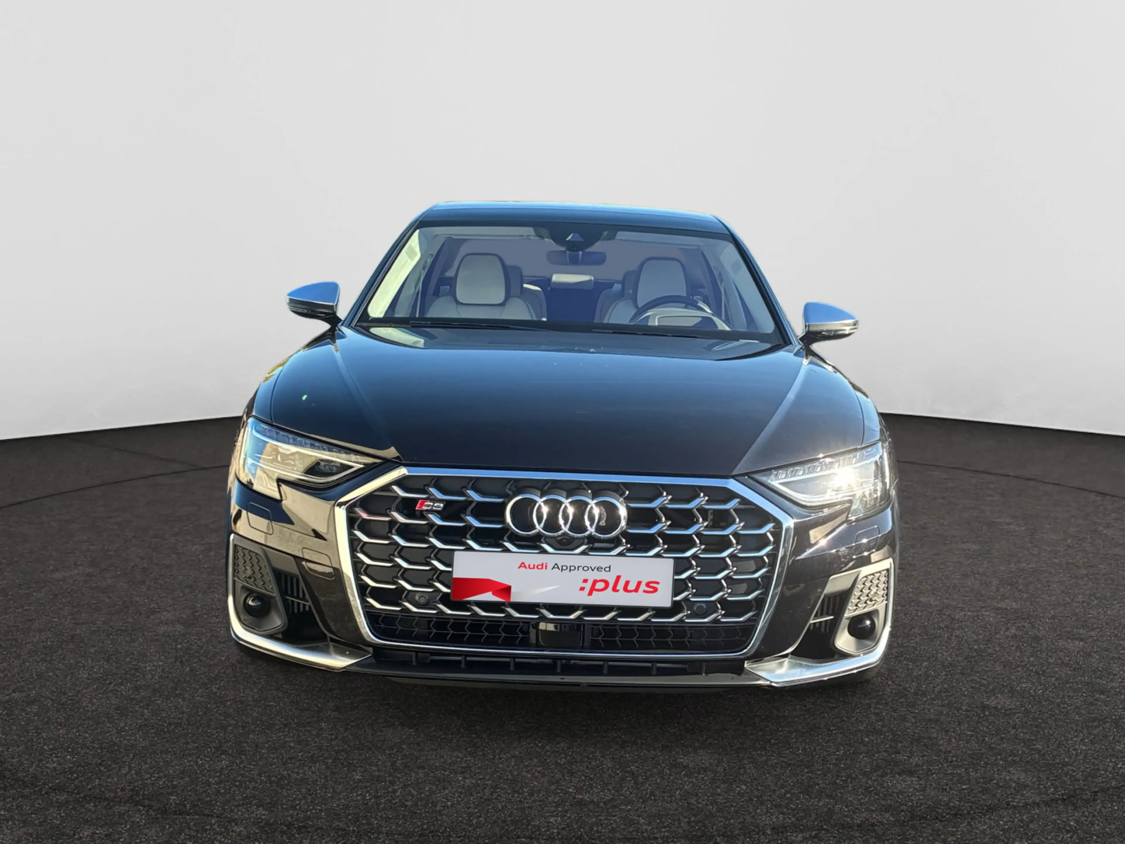 Audi S8 Audi S8   TFSI  420(571) kW(ch) tiptronic — photo 2