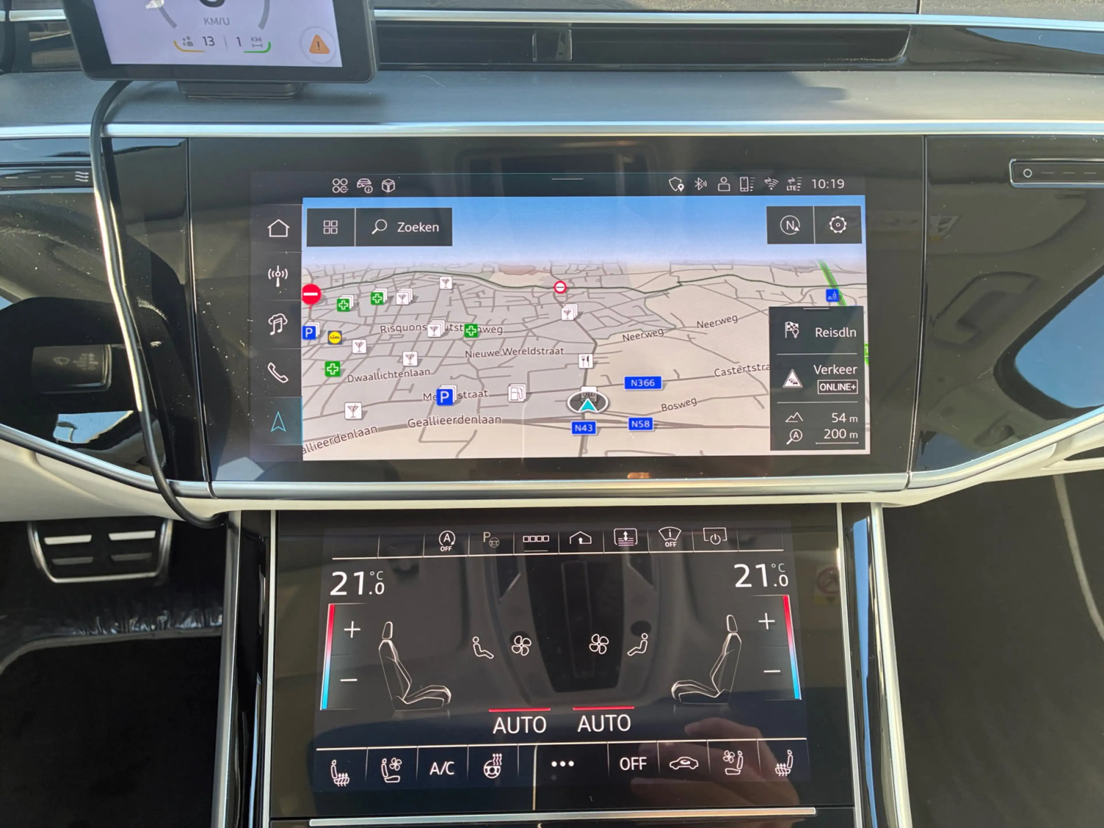 Audi S8 Audi S8   TFSI  420(571) kW(ch) tiptronic — photo 13