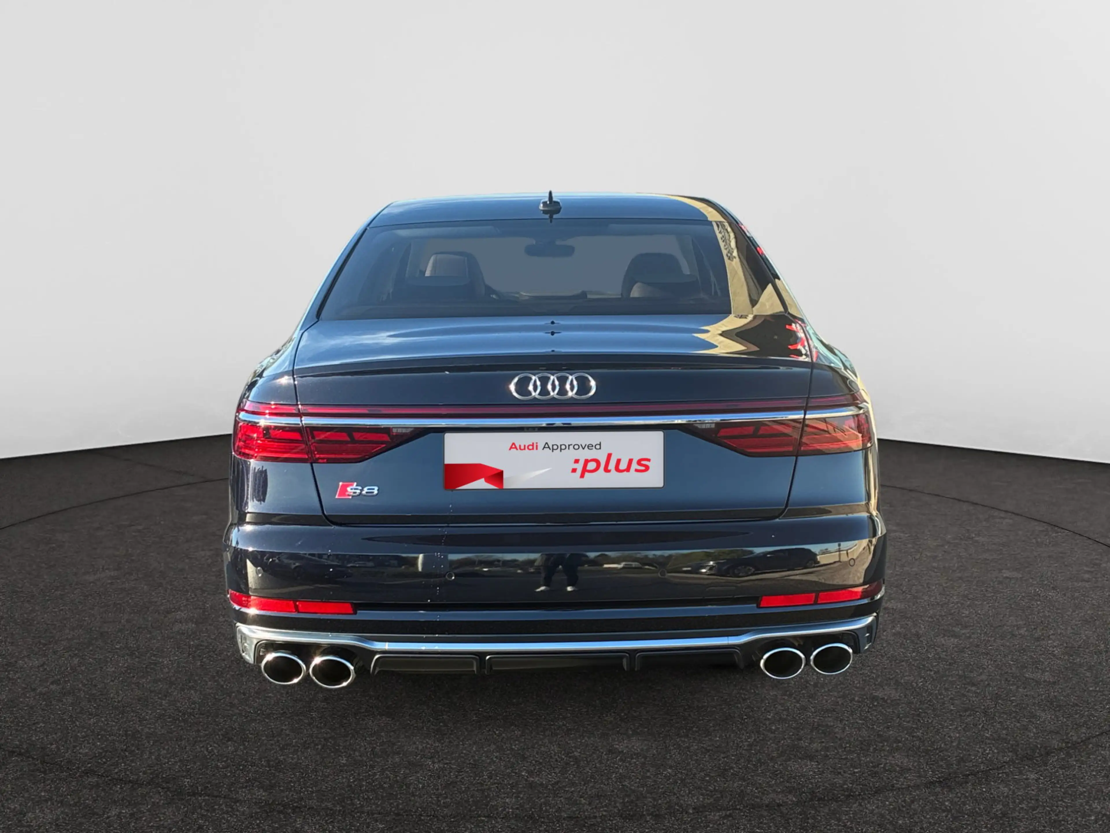 Audi S8 Audi S8   TFSI  420(571) kW(ch) tiptronic — photo 3