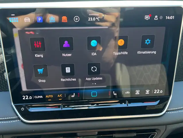 Volkswagen Tiguan view 15