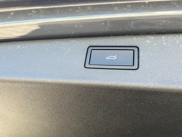 Volkswagen Tiguan view 26