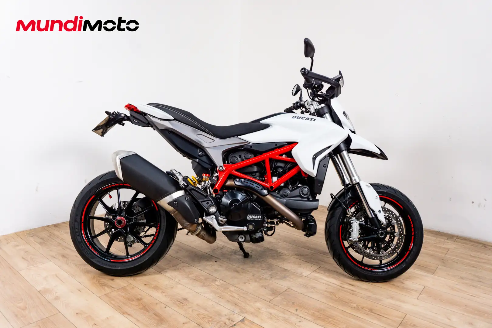 Ducati Hypermotard 939 - 1
