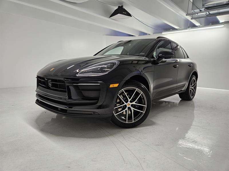 2025 Porsche Macan AWD No accident|Local