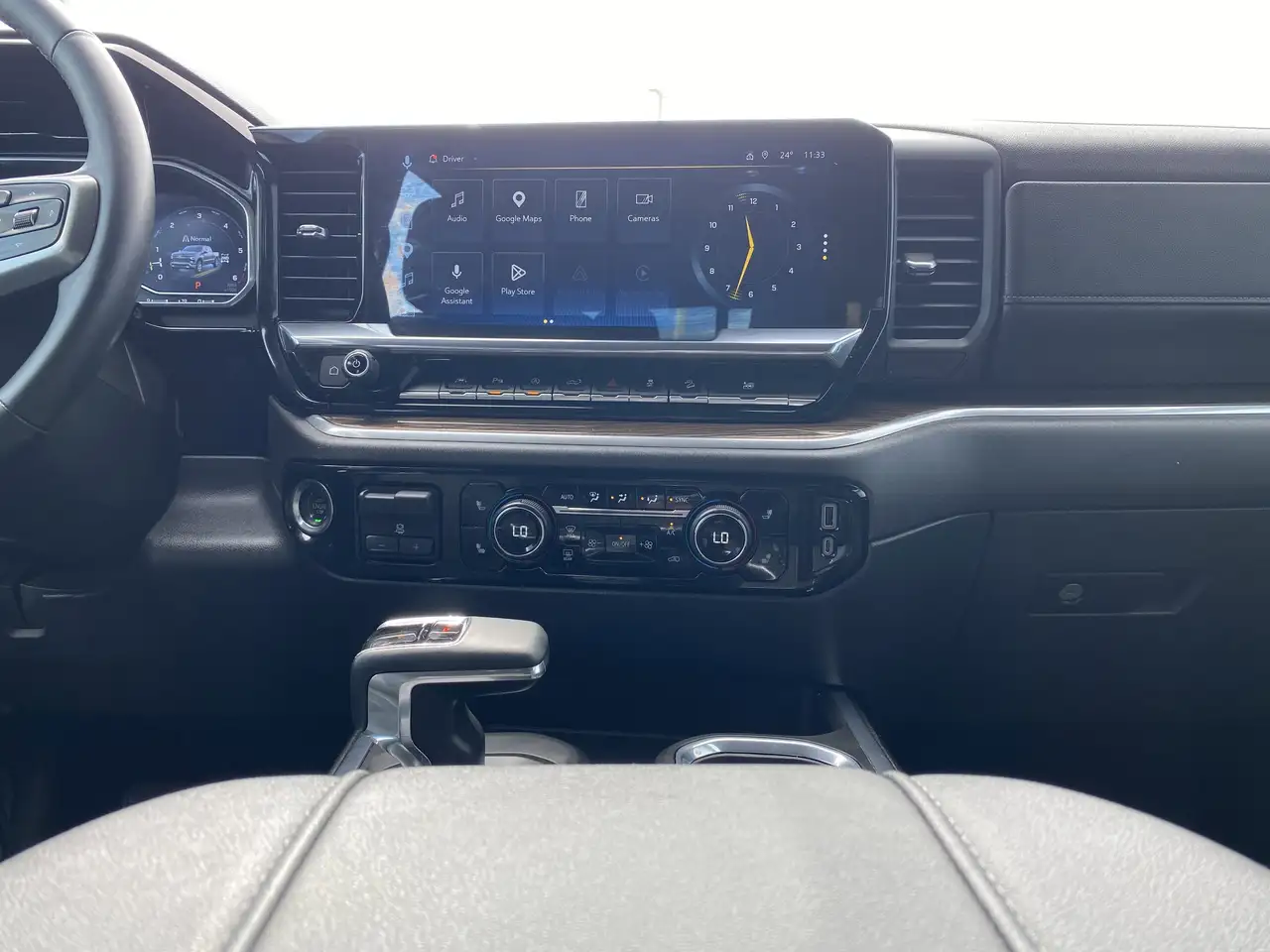 Chevrolet Silverado 1500 снимка Chevrolet Silverado 1500