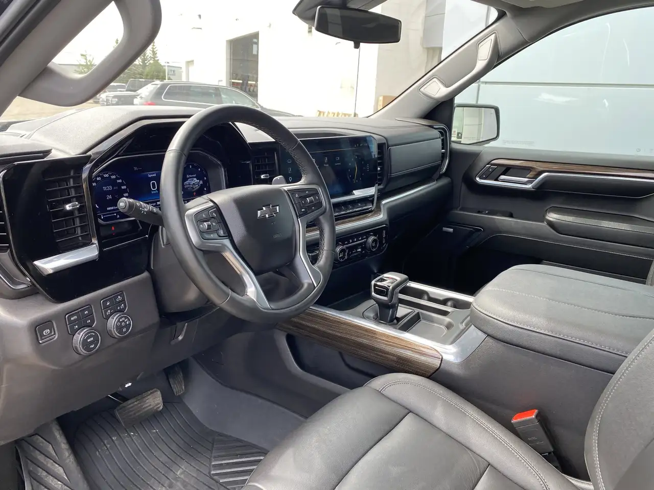 Chevrolet Silverado 1500 снимка Chevrolet Silverado 1500