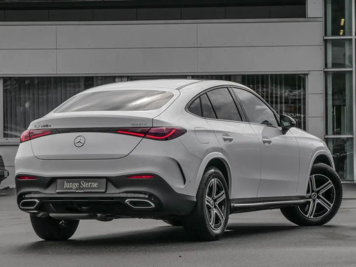 Mercedes-Benz GLC 220 d 4M Coupé AMG-Sport/360/Pano/AHK/Night Weiß - 2