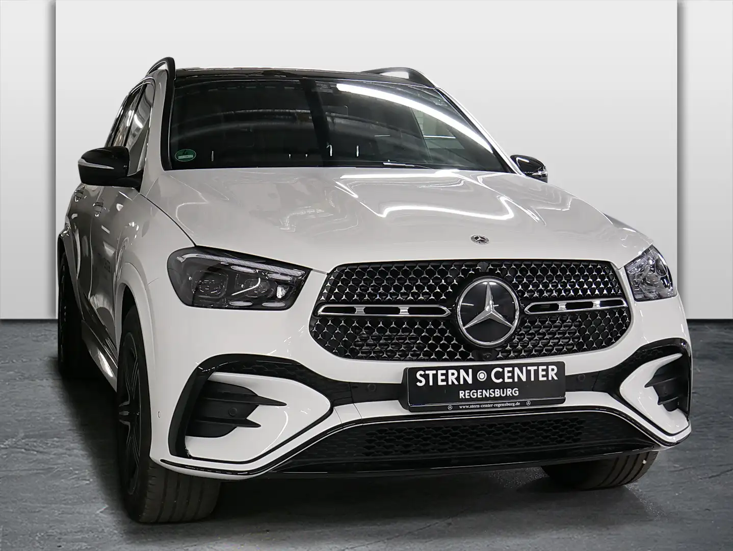 Mercedes-Benz GLE 400 e 4M+AMG+DISTRONIC+PANO+HUD+AIRMATIC+AHK Weiß - 2