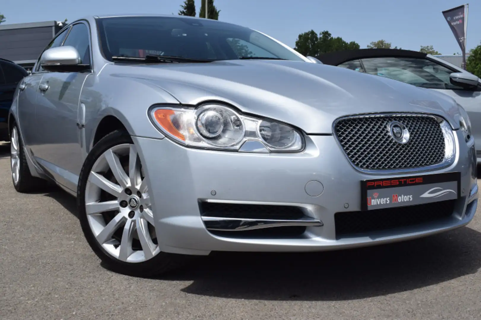 Jaguar XF 3.0 V6 D S LUXE PREMIUM Gris - 1
