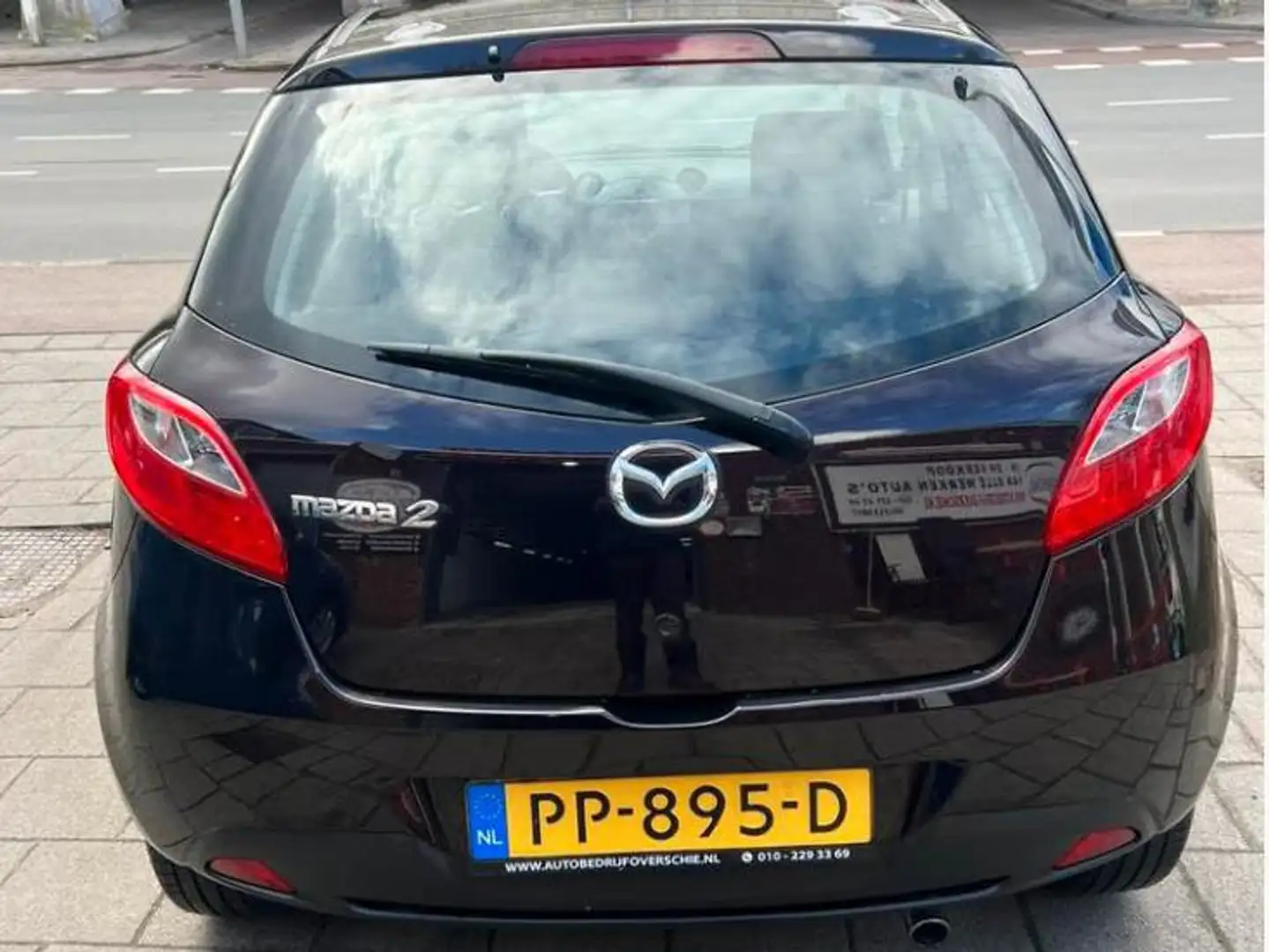 Mazda 2 1.3hp S-VT Touring Marrón - 2