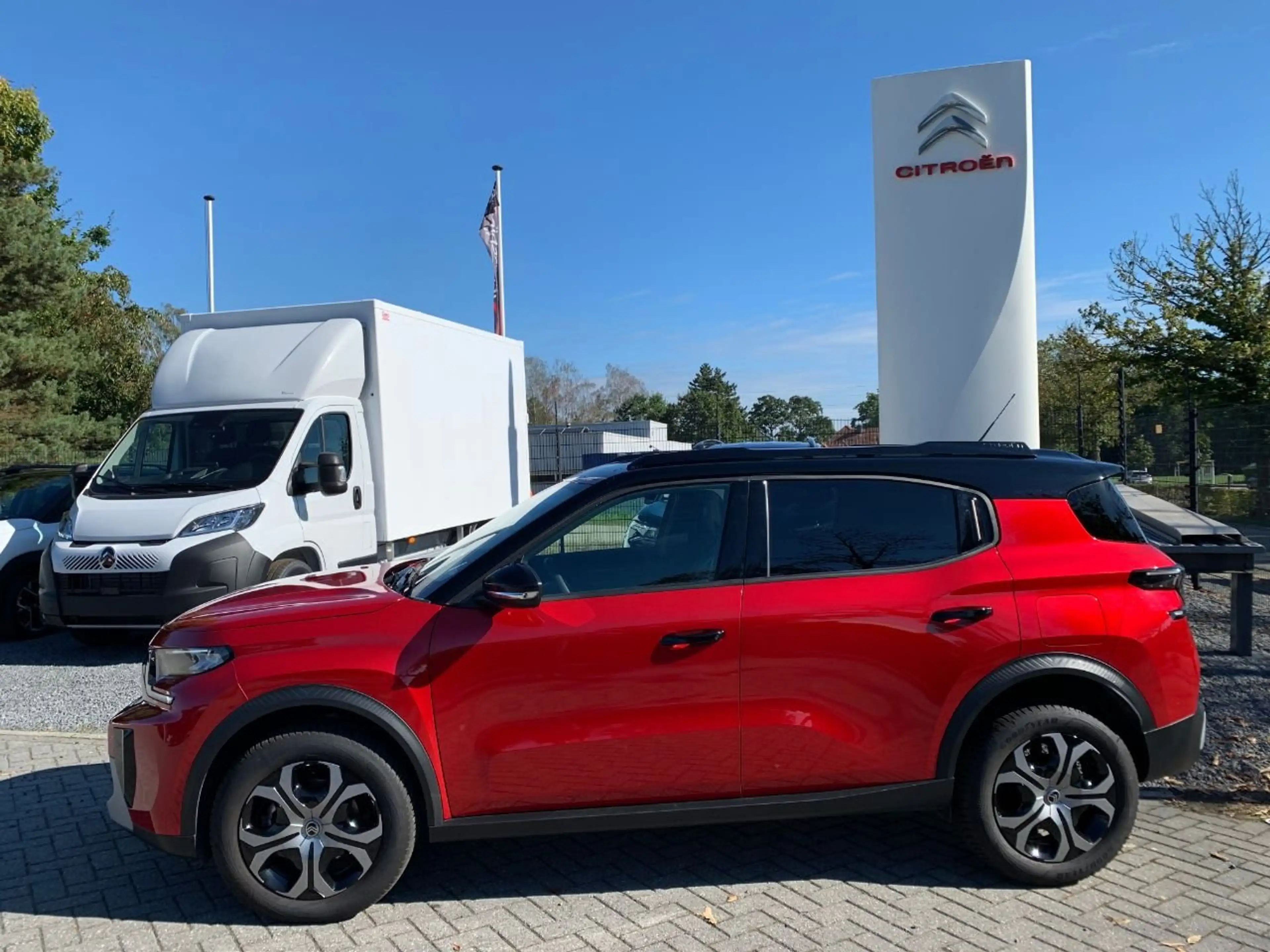 Citroen C3 Aircross Hybrid 145 PLUS — photo 3