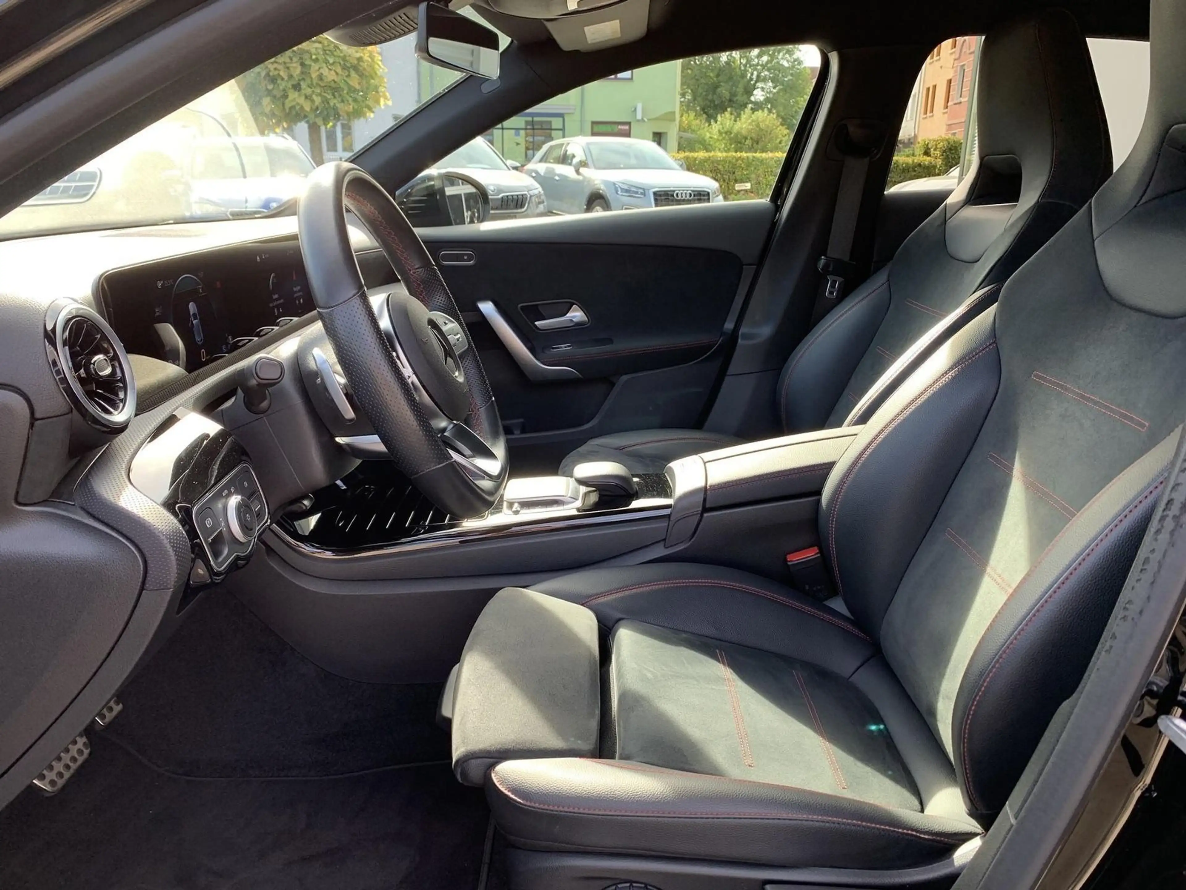 Mercedes-Benz A 200 A200 AMG-Line AHK+Night+Distronic+Kamera+DAB — photo 10