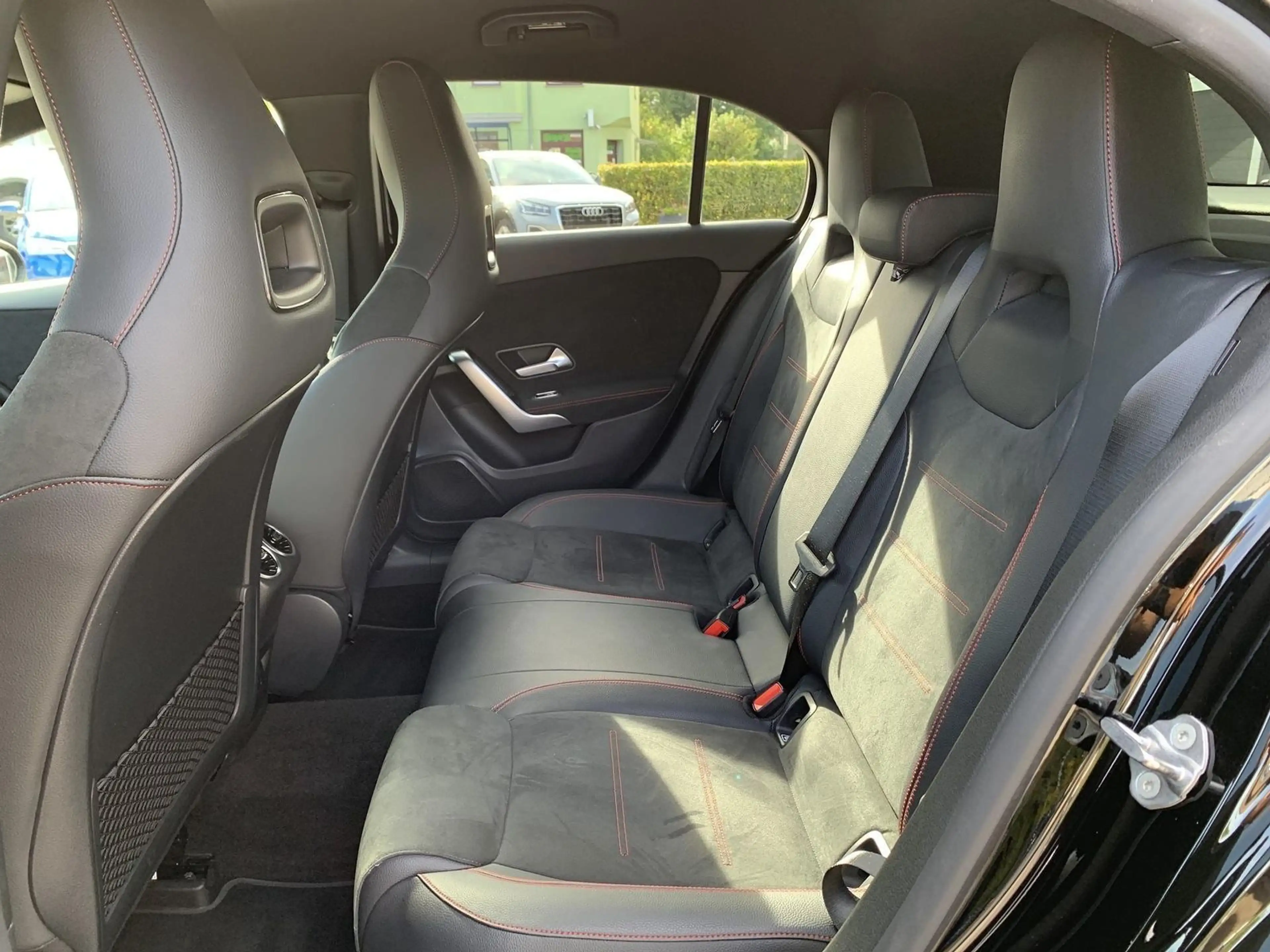 Mercedes-Benz A 200 A200 AMG-Line AHK+Night+Distronic+Kamera+DAB — photo 11