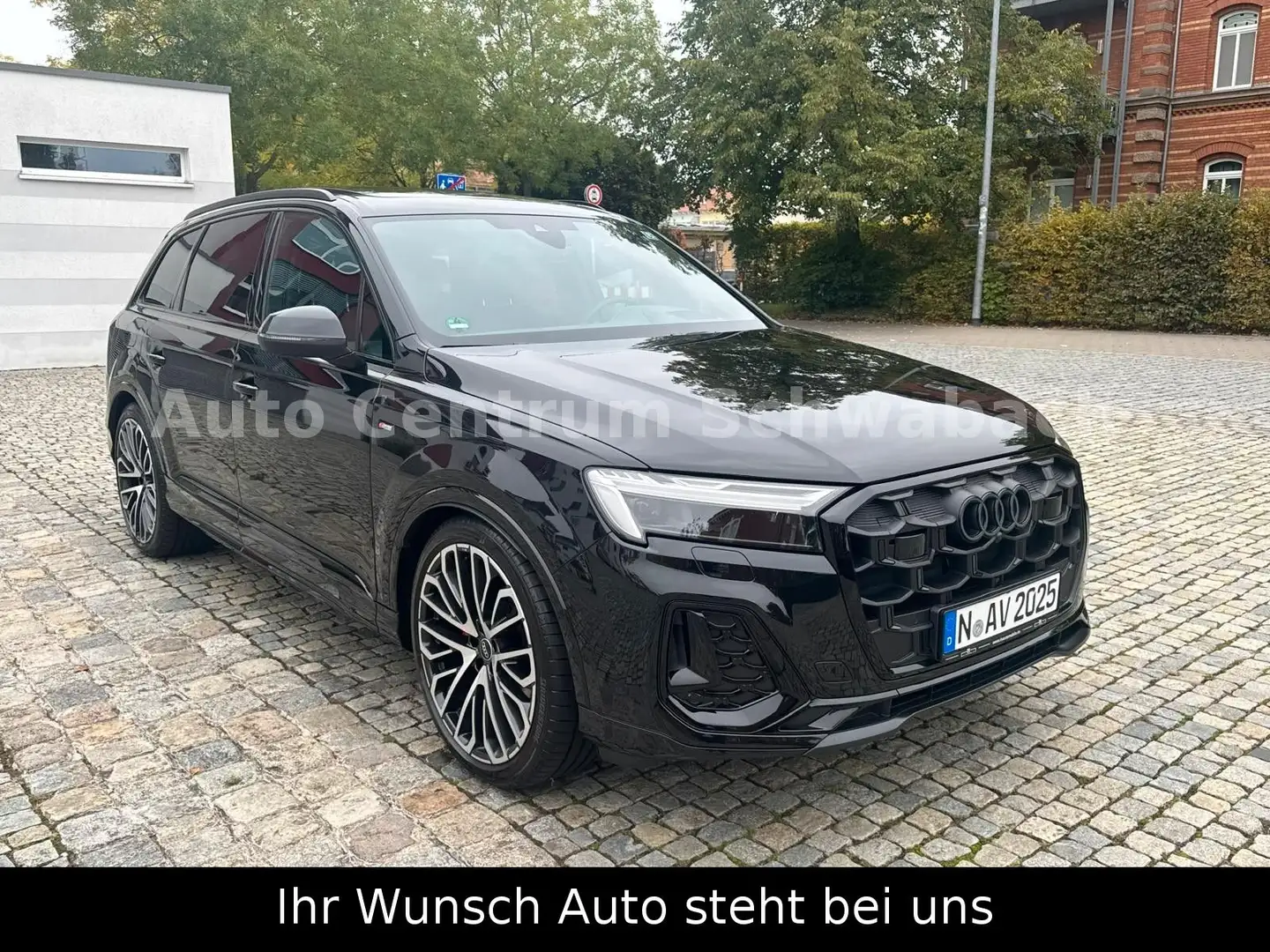 Audi Q7 50 TDI quattro S-line 7-Sitzer 22"Zoll Schwarz - 2