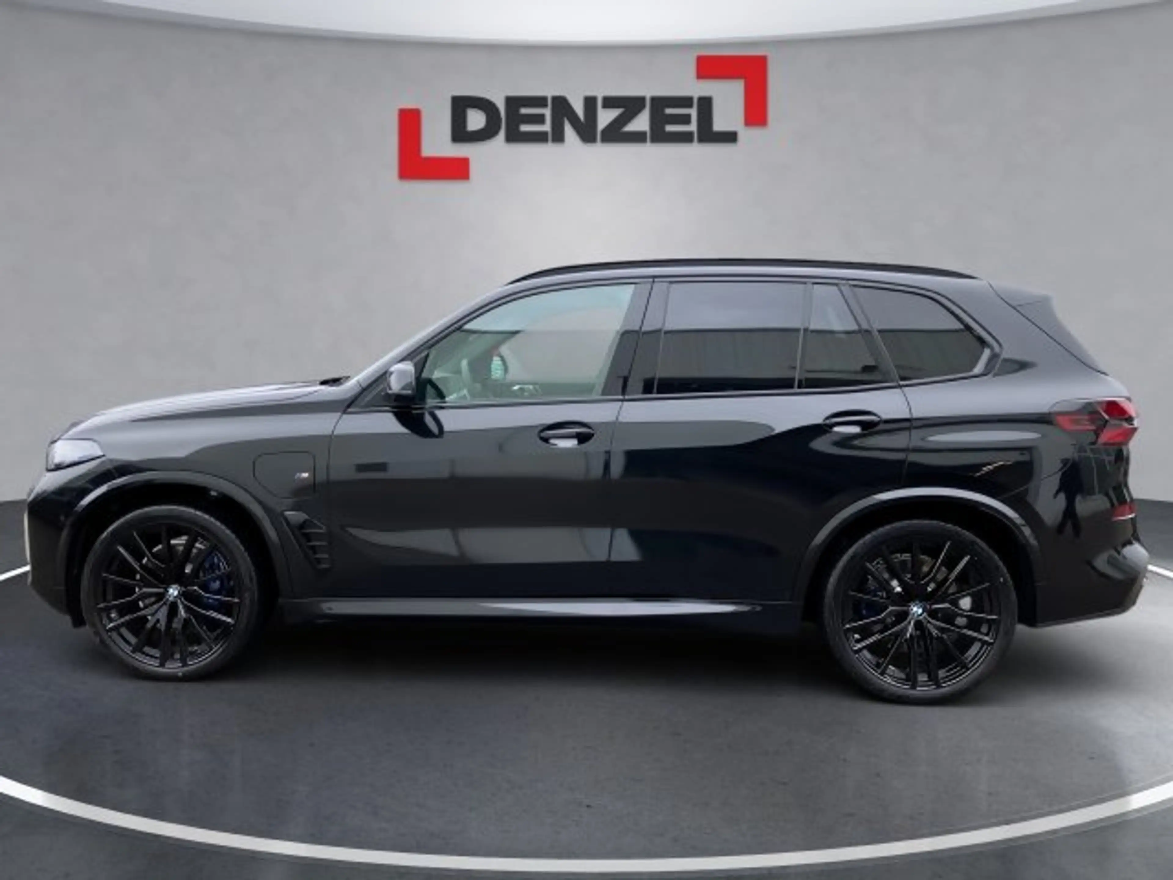 BMW X5 xDrive50e G05 XB1 — photo 2