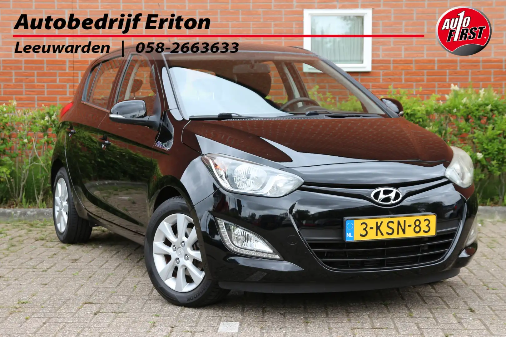 Hyundai i20 1.2i 86pk i-Deal | NL-auto | 5 deuren | Airco | El Zwart - 1