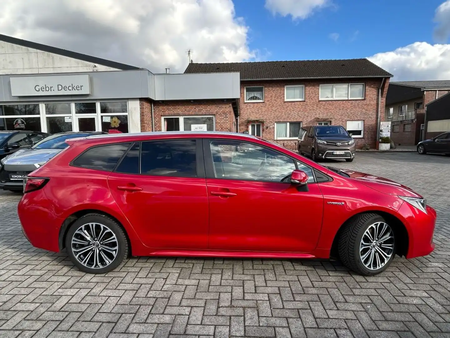 Toyota Corolla 1.8 Hybrid Touring Sports Club - 2