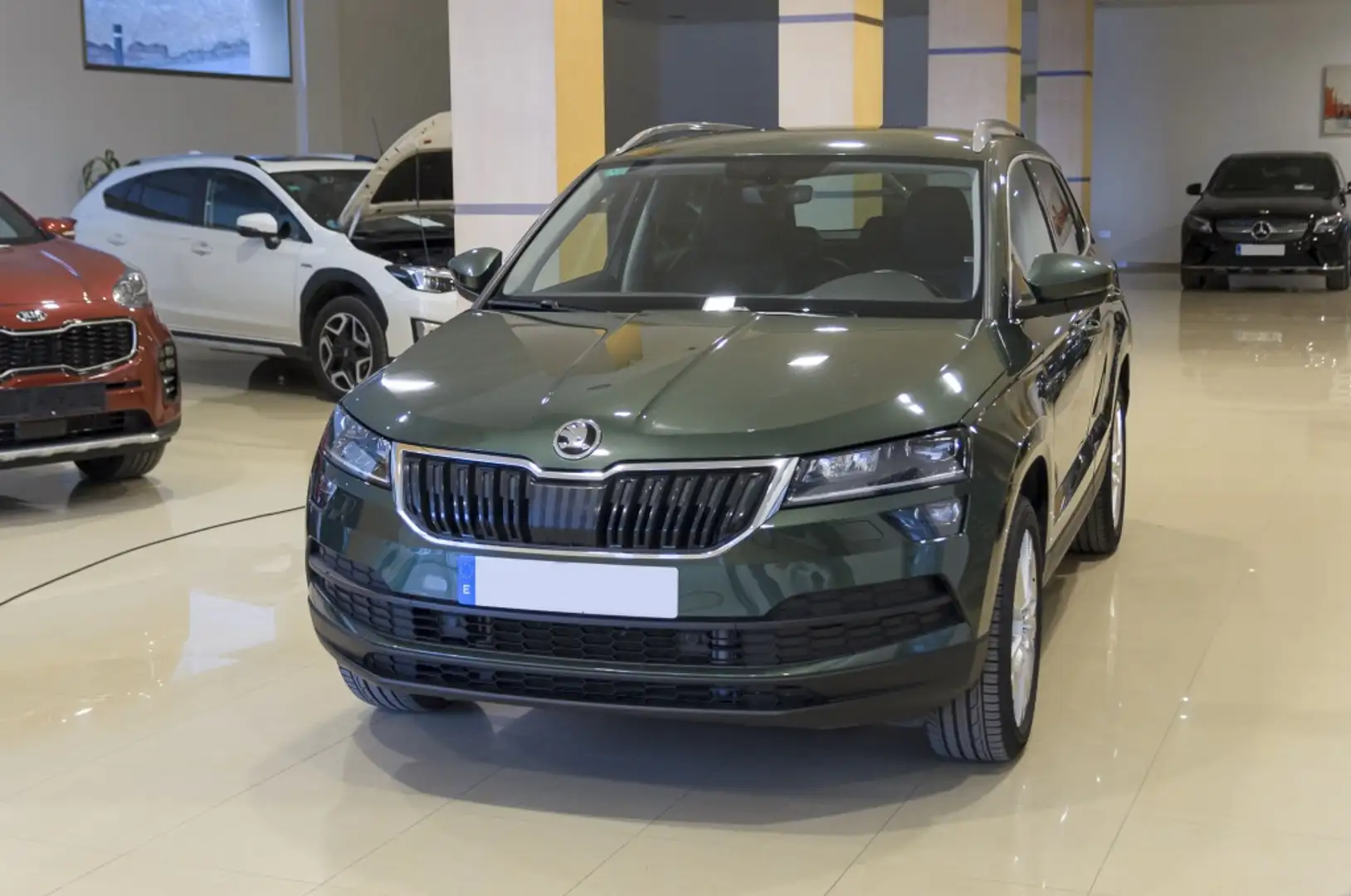 Skoda Karoq 1.5 TSI Sportline ACT DSG Grün - 1