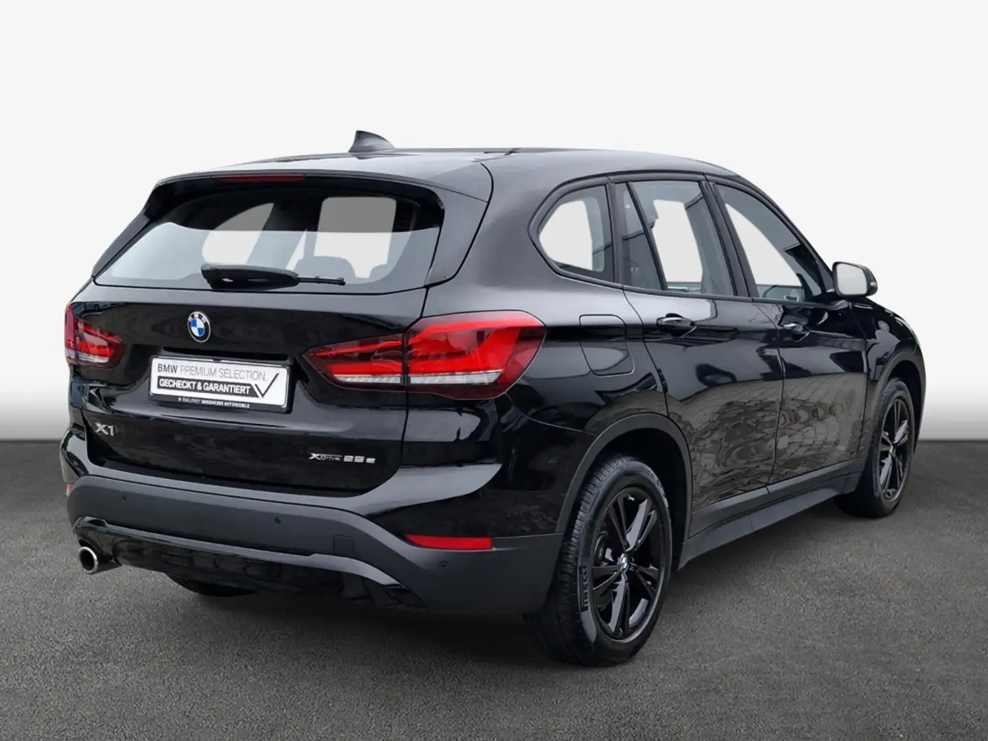 BMW X1 xDrive25e Advantage Schwarz - 2