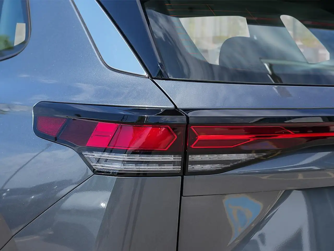Volkswagen Tiguan снимка Volkswagen Tiguan