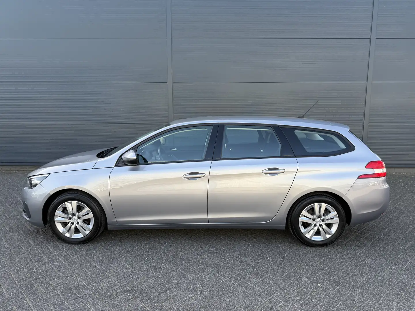 Peugeot 308 SW 110pk Allure (Automatische Airco - Navigatie - Silber - 2