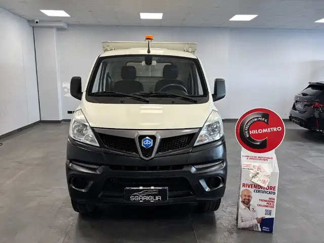 Piaggio Porter GPL Vasca Rifiuti Ribaltabile Compatta